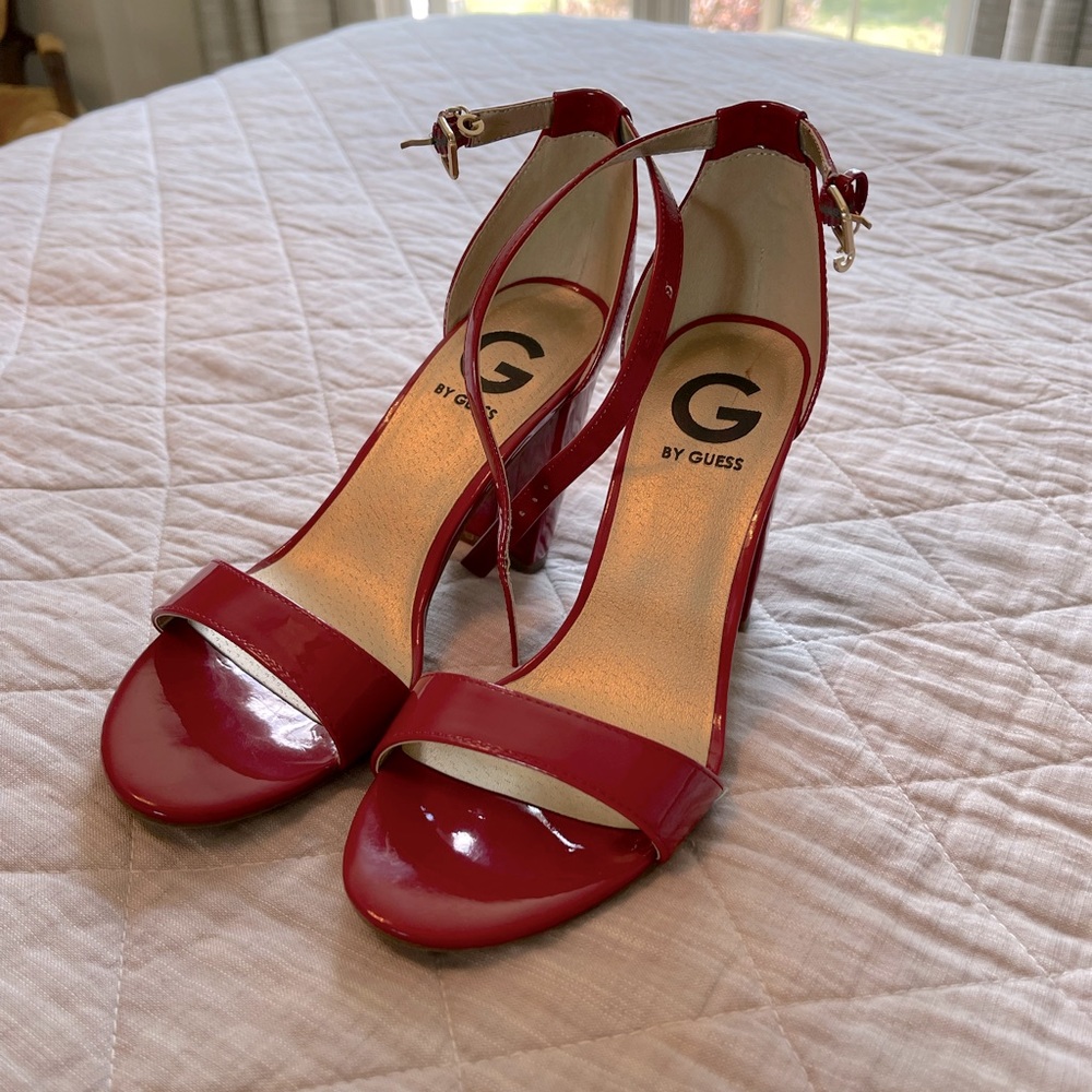 Used Guess sandals